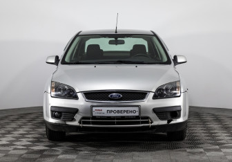 Подержанный автомобиль Ford Focus Sedan 2007 года (2 фото)