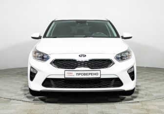 Подержанный автомобиль Kia Ceed Hatchback 2018 года (2 фото)