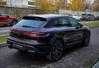 Подержанный автомобиль Porsche Macan 2023 года (5 фото)