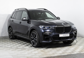 Подержанный автомобиль BMW X7 2021 года (3 фото)