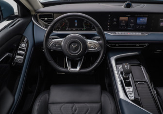 Подержанный автомобиль Voyah Free 2022 года (11 фото)