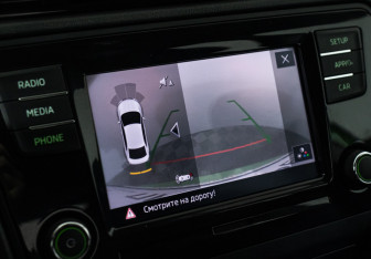 Подержанный автомобиль Skoda Rapid Liftback 2017 года (15 фото)