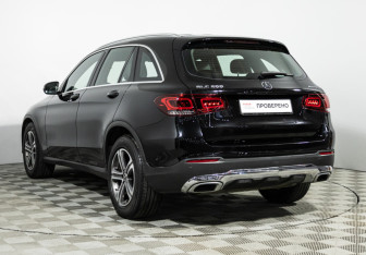 Подержанный автомобиль Mercedes-Benz GLC Coupe 2021 года (7 фото)