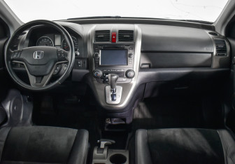 Подержанный автомобиль Honda CR-V 2012 года (13 фото)