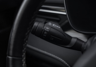 Подержанный автомобиль Geely Atlas Pro 2021 года (22 фото)
