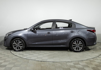 Подержанный автомобиль Kia Rio Sedan 2021 года (8 фото)
