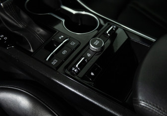 Подержанный автомобиль Kia K5 2020 года (25 фото)