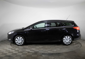 Подержанный автомобиль Ford Focus Wagon 2016 года (7 фото)