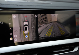 Подержанный автомобиль Geely Monjaro 2025 года (17 фото)