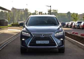 Подержанный автомобиль Lexus RX 2018 года (4 фото)