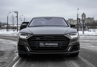 Подержанный автомобиль Audi A8 2019 года (4 фото)