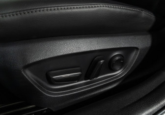 Подержанный автомобиль Toyota Camry Sedan 2022 года (16 фото)