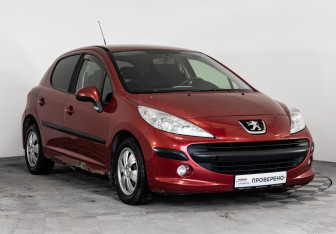 Подержанный автомобиль Peugeot 207 Hatchback 2008 года (3 фото)