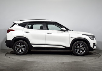 Подержанный автомобиль Kia Seltos 2020 года (4 фото)