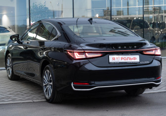 Новый Lexus ES 2025 (4 фото)