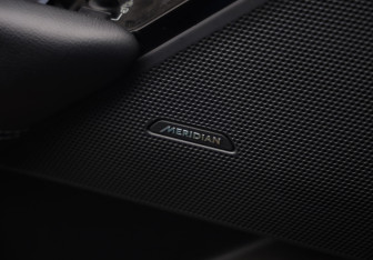 Подержанный автомобиль Land Rover Range Rover Velar 2019 года (24 фото)