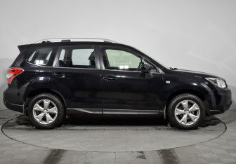 Подержанный автомобиль Subaru Forester Suv 2015 года (4 фото)