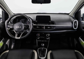 Подержанный автомобиль Kia Picanto 2022 года (10 фото)