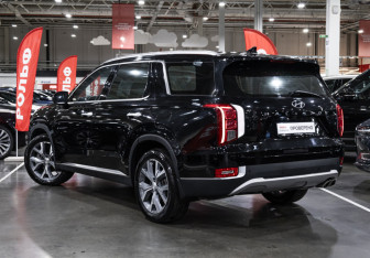 Подержанный автомобиль Hyundai Palisade 2021 года (12 фото)