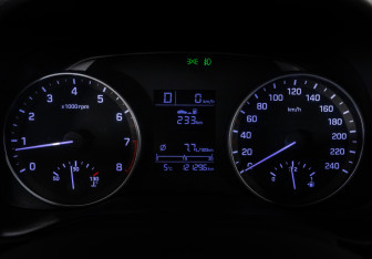 Подержанный автомобиль Hyundai Elantra Sedan 2016 года (19 фото)