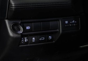 Подержанный автомобиль Omoda C5 2022 года (24 фото)