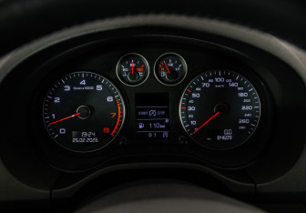 Подержанный автомобиль Audi A3 Hatchback 2012 года (22 фото)