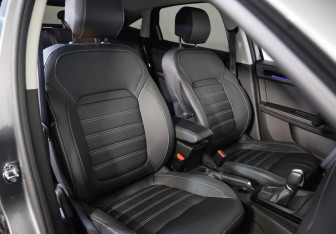 Подержанный автомобиль Renault Arkana 2019 года (20 фото)