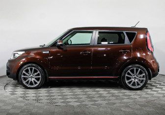Подержанный автомобиль Kia Soul 2017 года (8 фото)
