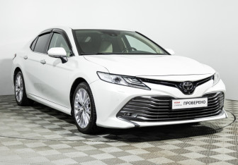 Подержанный автомобиль Toyota Camry Sedan 2020 года (3 фото)