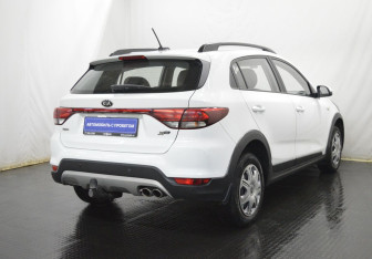 Подержанный автомобиль Kia Rio Hatchback 2018 года (5 фото)