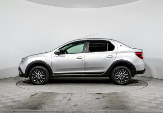Подержанный автомобиль Renault Logan Sedan 2021 года (8 фото)