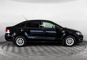 Подержанный автомобиль Volkswagen Polo Sedan 2012 года (4 фото)