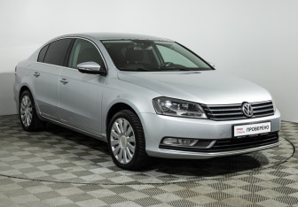 Подержанный автомобиль Volkswagen Passat Sedan 2012 года (3 фото)
