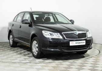 Подержанный автомобиль Skoda Octavia Liftback 2012 года (3 фото)