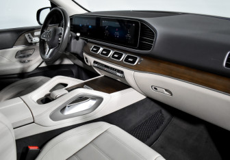 Подержанный автомобиль Mercedes-Benz GLE 2019 года (13 фото)