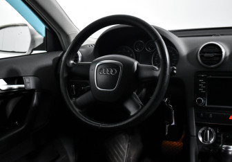 Подержанный автомобиль Audi A3 Hatchback 2011 года (15 фото)