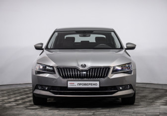 Подержанный автомобиль Skoda Superb Liftback 2018 года (2 фото)