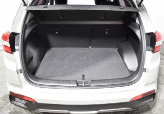 Подержанный автомобиль Hyundai Creta 2019 года (17 фото)