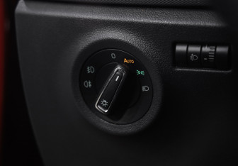 Подержанный автомобиль Skoda Rapid Liftback 2020 года (18 фото)