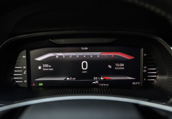 Подержанный автомобиль Skoda Octavia Liftback 2021 года (15 фото)