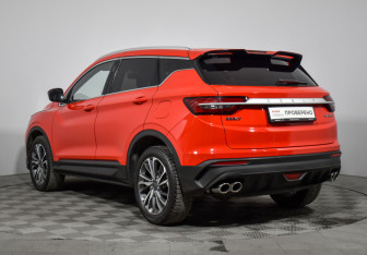 Подержанный автомобиль Geely Coolray 2023 года (7 фото)