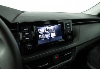 Подержанный автомобиль Skoda Rapid Liftback 2021 года (15 фото)