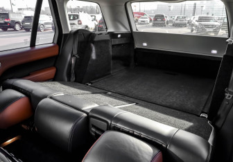 Подержанный автомобиль Land Rover Range Rover 2016 года (28 фото)