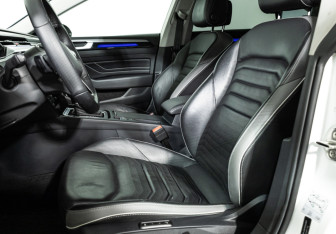 Подержанный автомобиль Volkswagen Arteon 2021 года (15 фото)