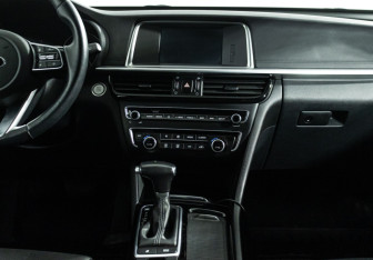 Подержанный автомобиль Kia Optima Sedan 2018 года (14 фото)