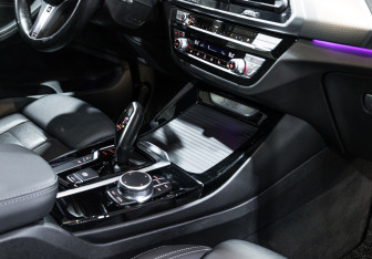 Подержанный автомобиль BMW X3 2021 года (30 фото)