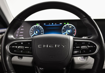 Подержанный автомобиль Chery Arrizo 8 2023 года (16 фото)