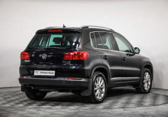 Подержанный автомобиль Volkswagen Tiguan 2012 года (5 фото)