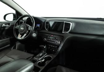 Подержанный автомобиль Kia Sportage 2019 года (9 фото)