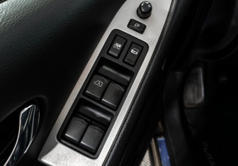 Подержанный автомобиль Nissan Murano Suv 2015 года (10 фото)